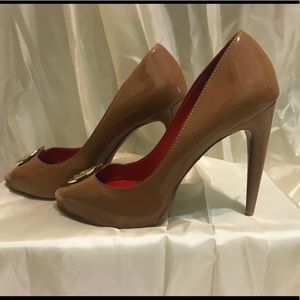 Charles Jourdan tan/brown heels